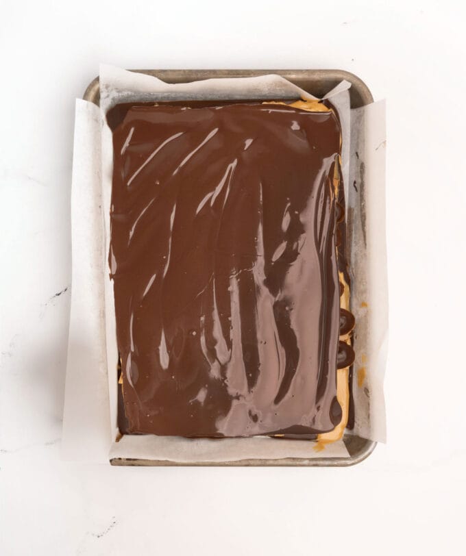 chocolate spread on peanut butter bark