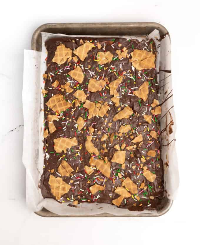chocolate peanut butter bark with christmas sprinkles