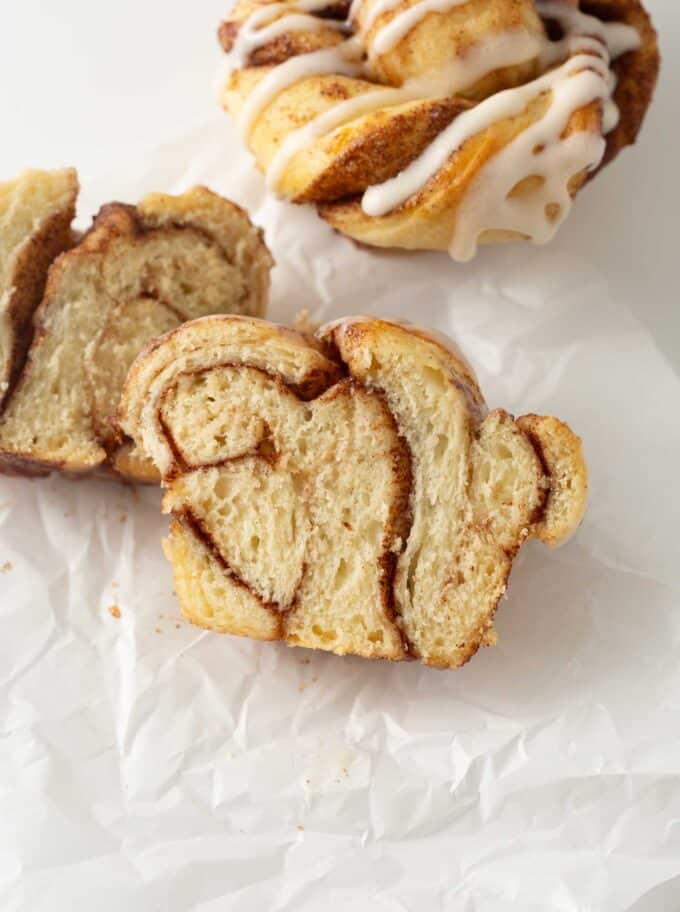 swirled cinnamon roll muffin