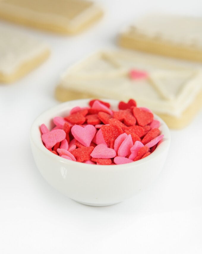 wilton pink and red jumbo heart sprinkles